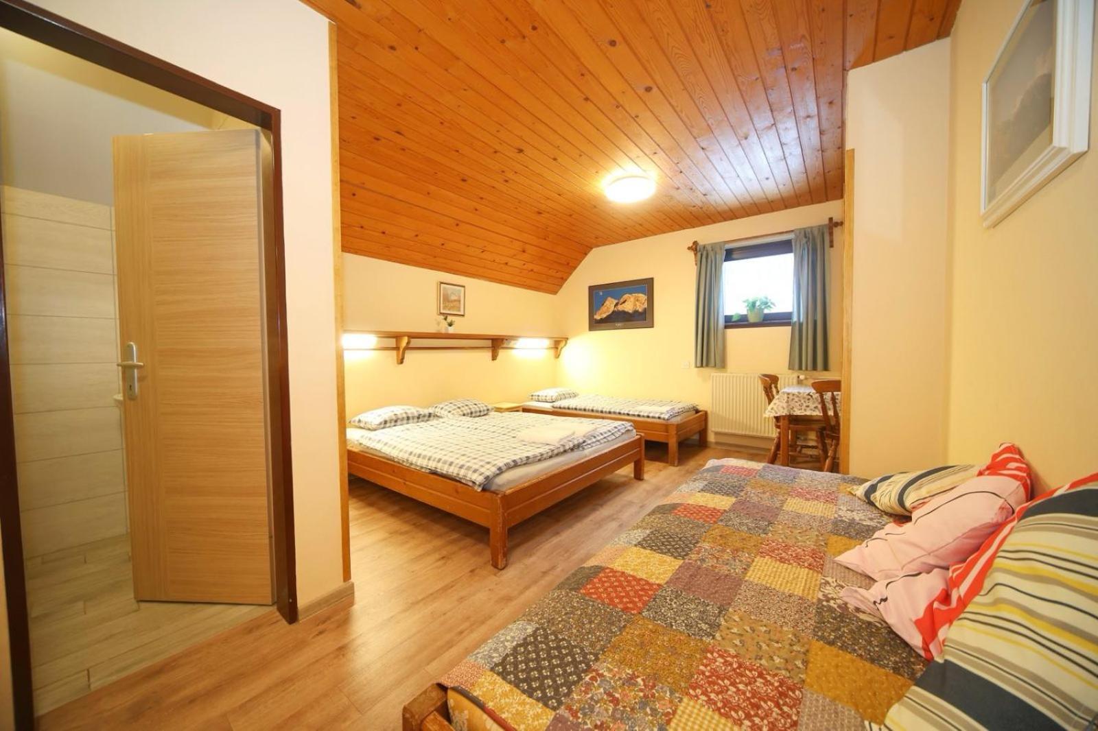 Hotel Planinska Koca Na Gozdu Kranjska Gora Esterno foto
