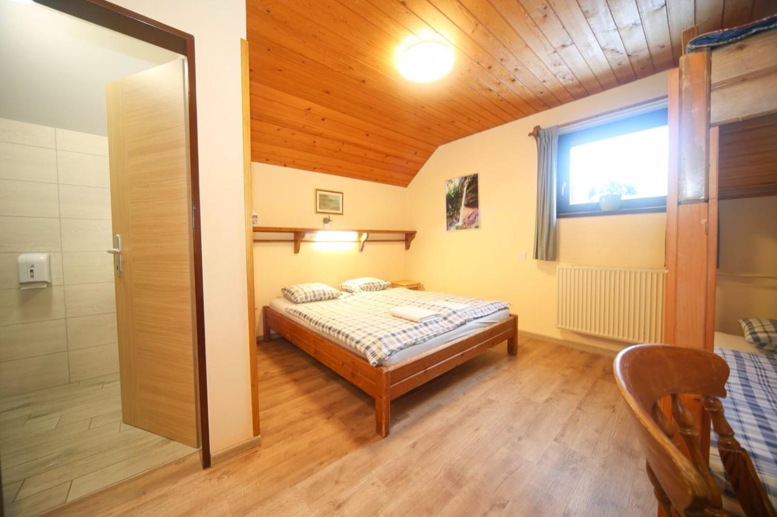 Hotel Planinska Koca Na Gozdu Kranjska Gora Esterno foto