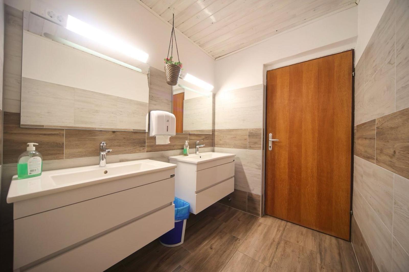 Hotel Planinska Koca Na Gozdu Kranjska Gora Esterno foto